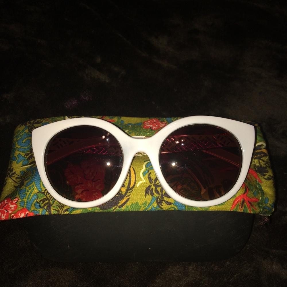 White Cat eye sunglasses